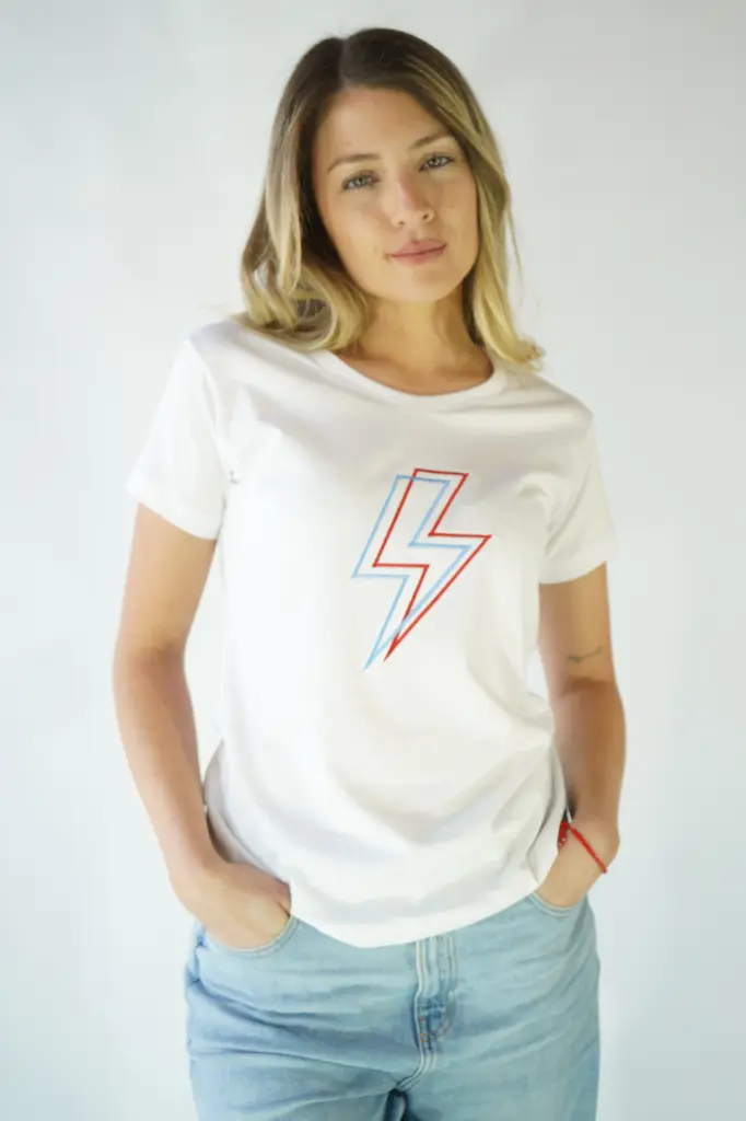 Remera Rayo Bordado